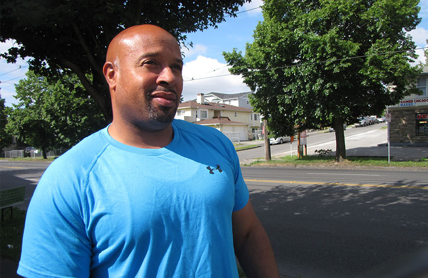 Photo of Dominique Davis, Rainier Beach-based youth advocate